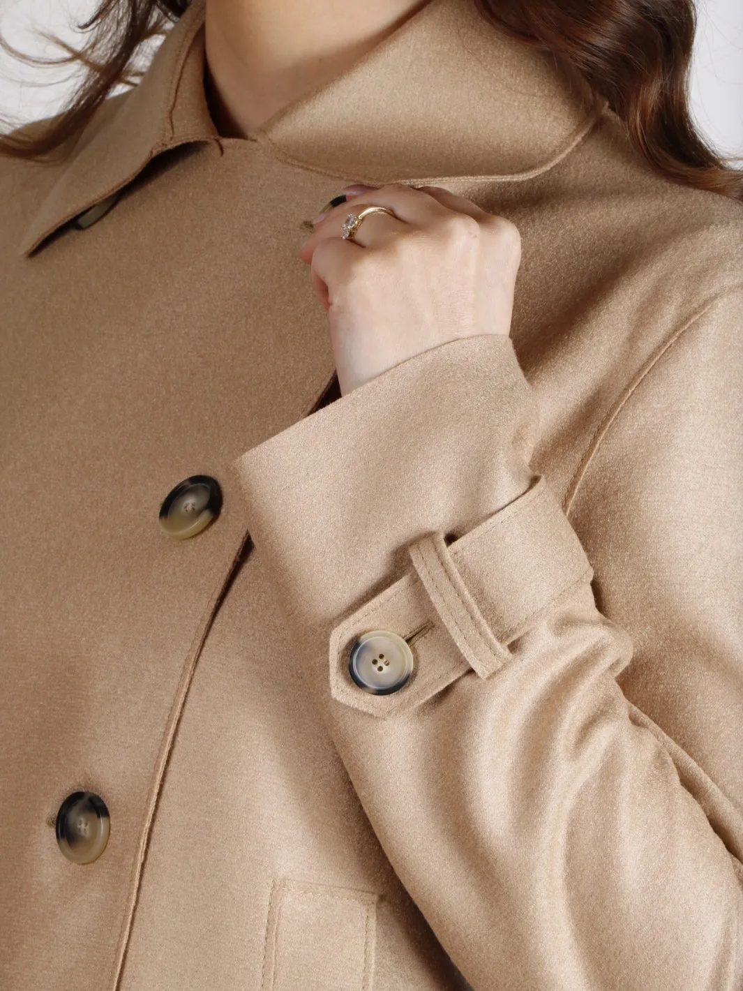 CROPPED TRENCH Beige